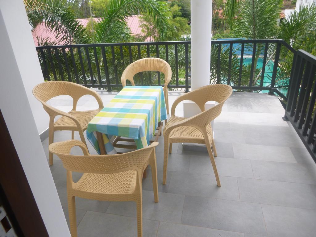 Bed and Breakfast Pick & Go White House Negombo Exteriér fotografie